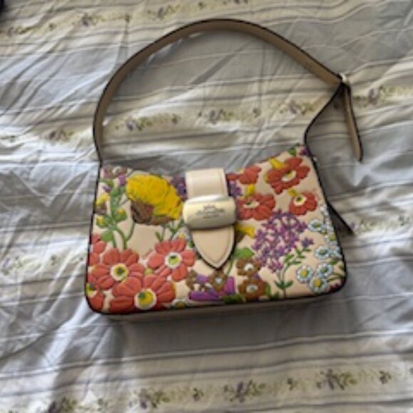 Coach Handbags - Coach Eliza Shoulder Bag w/floral print